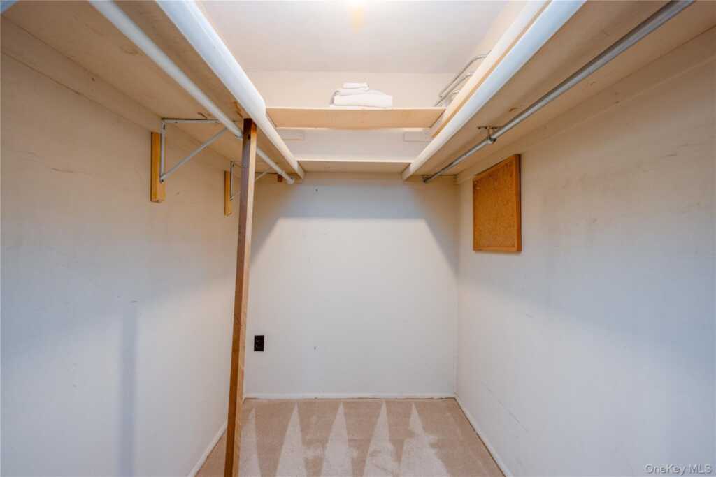 54 Meyer Oval, Pearl River, NY 10965 - Photo 26 of 32