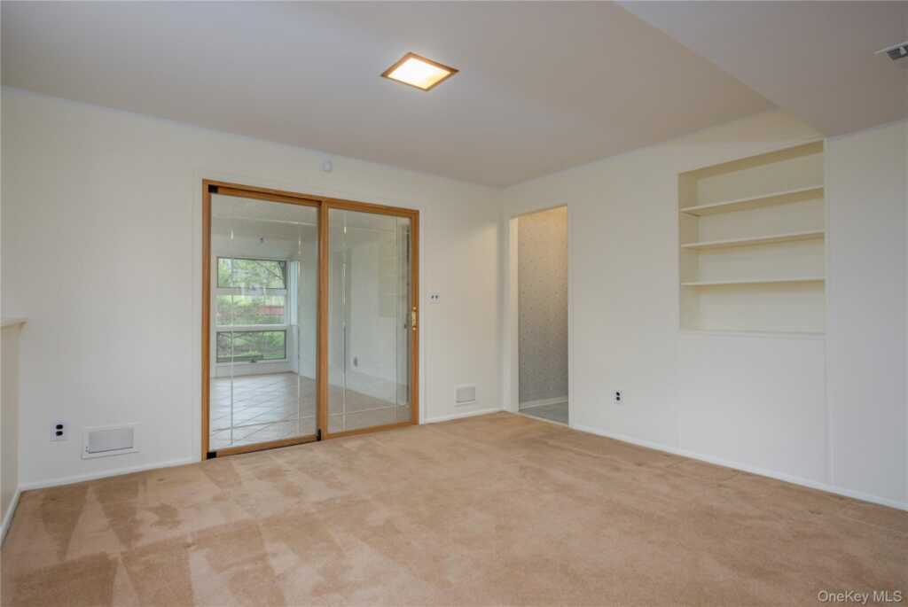 54 Meyer Oval, Pearl River, NY 10965 - Photo 29 of 32