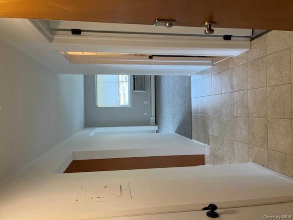 139 Sierra Vista Lane, Valley Cottage, NY 10989 - Photo 2 of 15