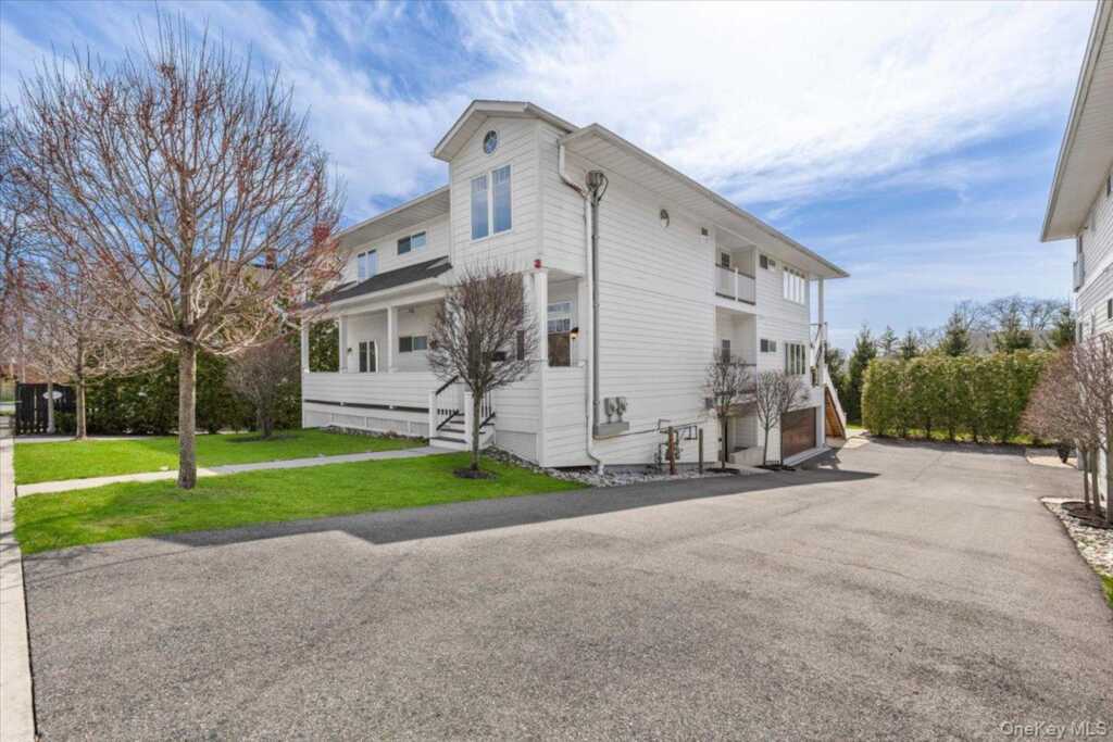 73 Maple Avenue, New Rochelle, NY 10801 - Photo 4 of 23