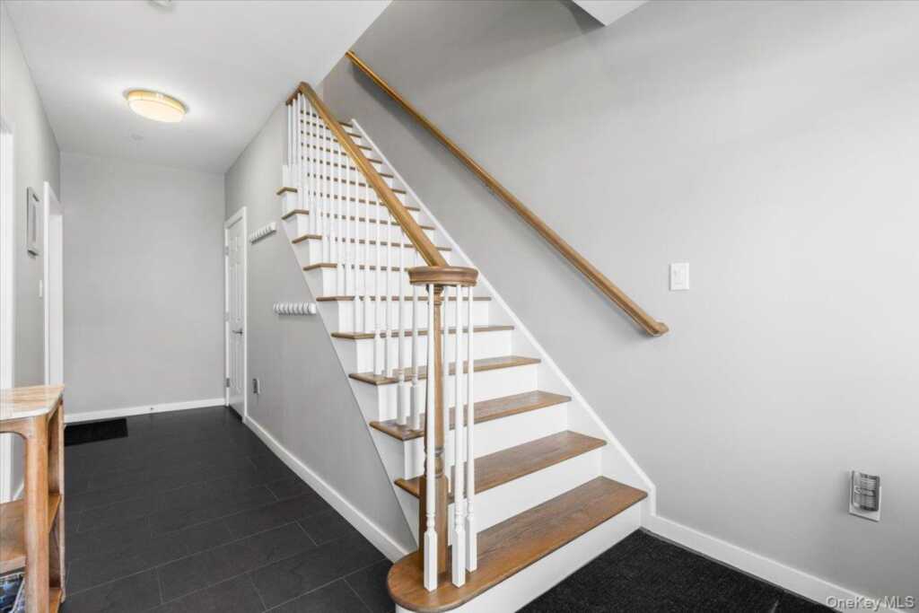 73 Maple Avenue, New Rochelle, NY 10801 - Photo 5 of 23
