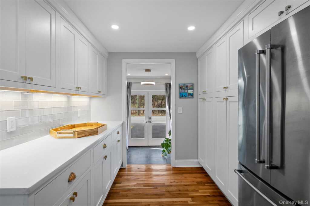 1001 Shore Acres Drive, Rye, NY 10543 - Photo 7 of 39