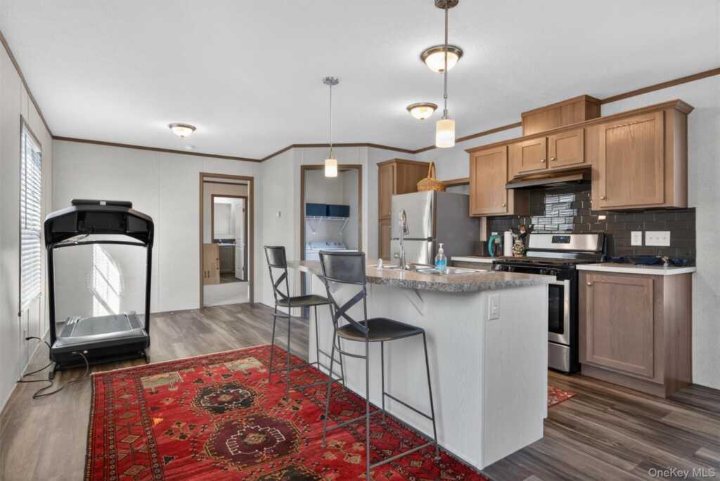 34 Windward, Stony Point, NY 10980 - Photo 5 of 16