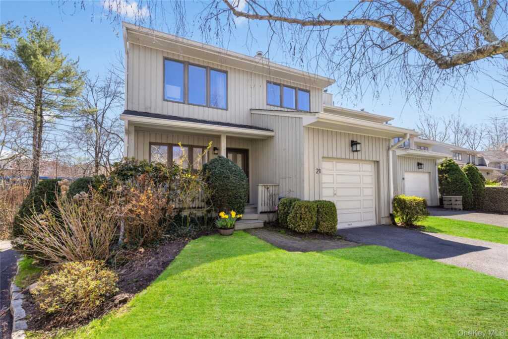 21 Tulip Tree Lane, Rye, NY 10543