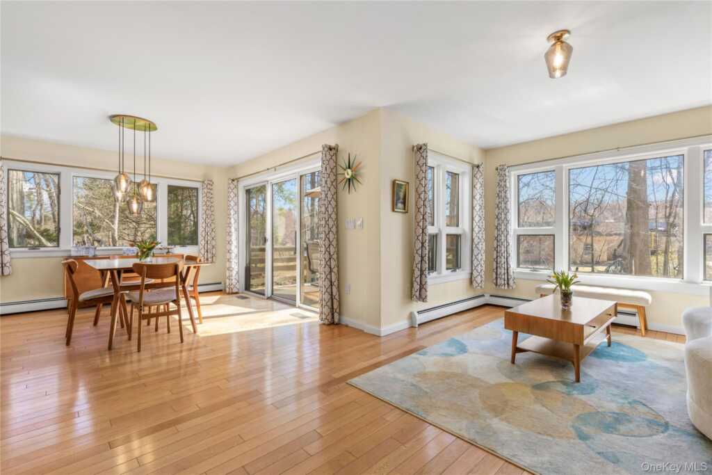 21 Tulip Tree Lane, Rye, NY 10543 - Photo 10 of 36