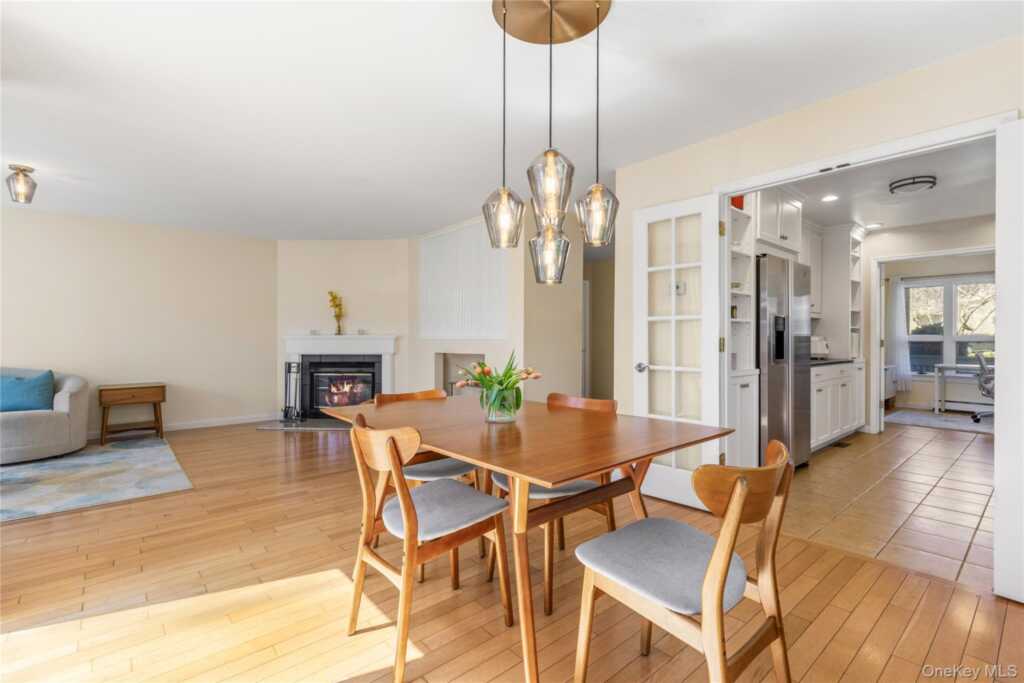 21 Tulip Tree Lane, Rye, NY 10543 - Photo 15 of 36