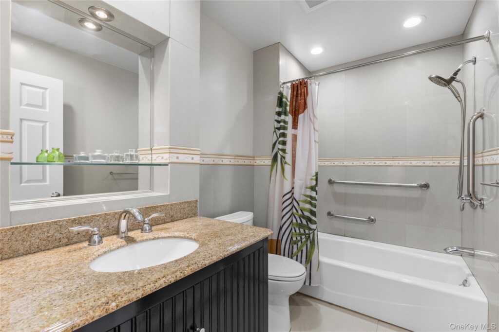 21 Tulip Tree Lane, Rye, NY 10543 - Photo 21 of 36