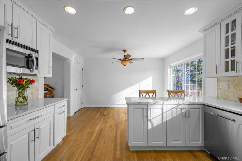 209 Neuton Avenue, Rye, NY 10573 - Photo 10 of 32