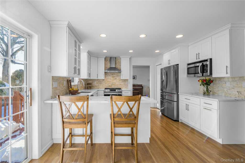 209 Neuton Avenue, Rye, NY 10573 - Photo 15 of 32