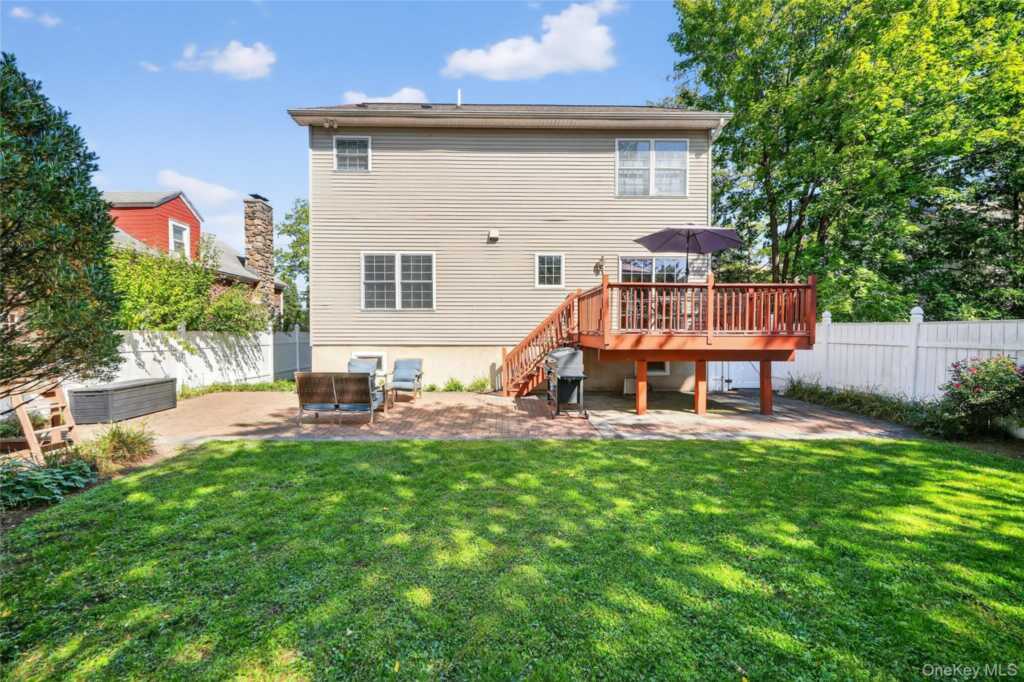 209 Neuton Avenue, Rye, NY 10573 - Photo 28 of 32