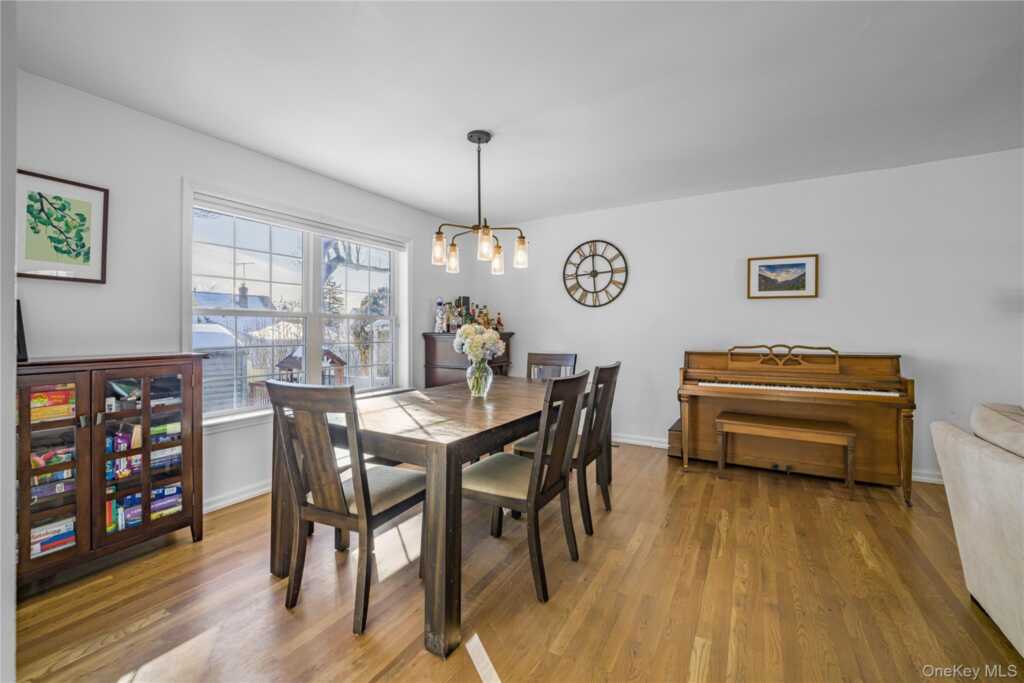 209 Neuton Avenue, Rye, NY 10573 - Photo 6 of 32