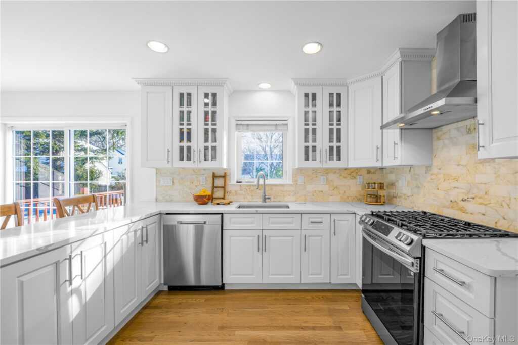 209 Neuton Avenue, Rye, NY 10573 - Photo 9 of 32