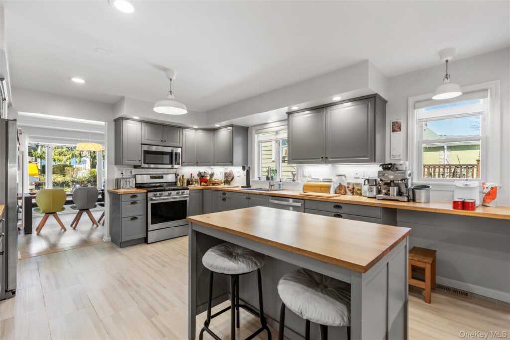 350 Midland Avenue, Rye, NY 10580 - Photo 10 of 25