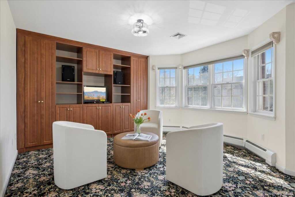 33 King Arthur Court, New City, NY 10956 - Photo 33 of 47