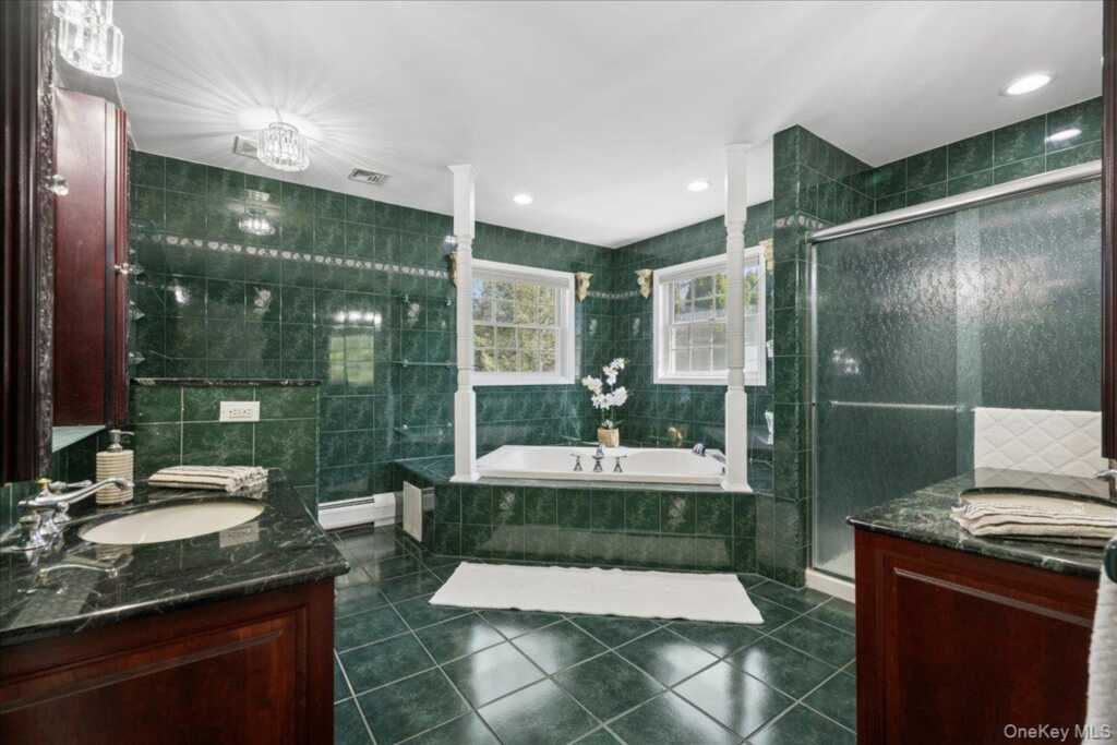 33 King Arthur Court, New City, NY 10956 - Photo 34 of 47