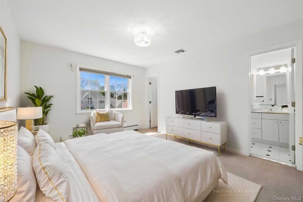 33 King Arthur Court, New City, NY 10956 - Photo 39 of 47