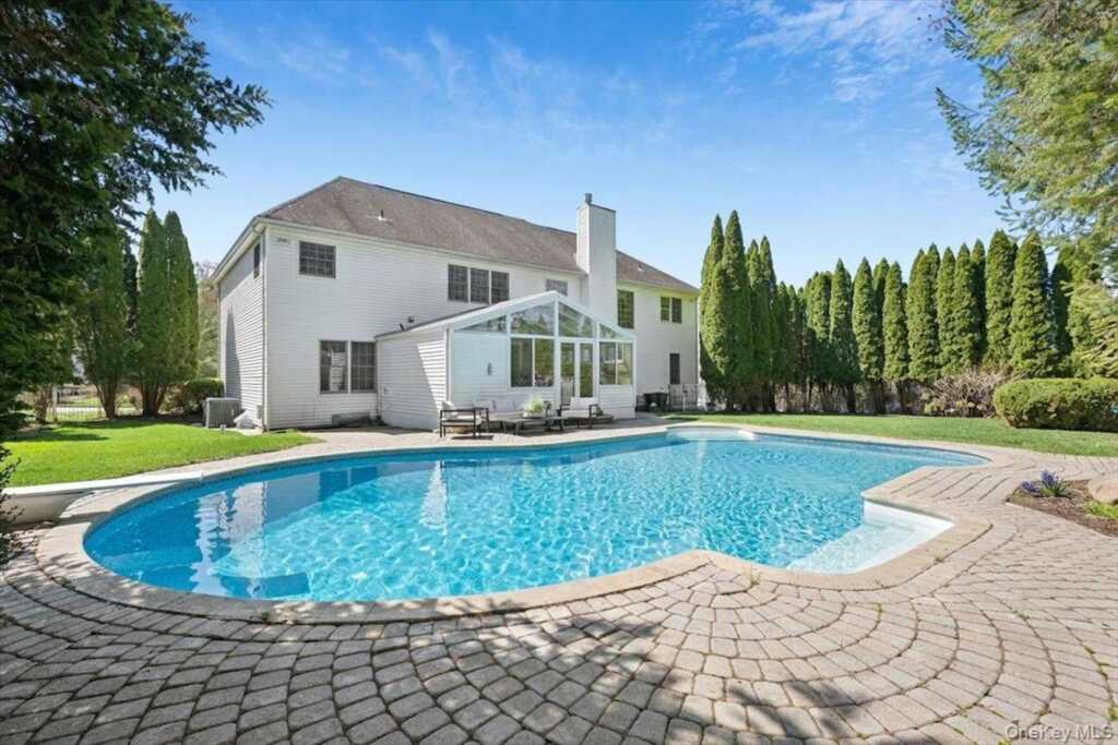 33 King Arthur Court, New City, NY 10956 - Photo 43 of 47