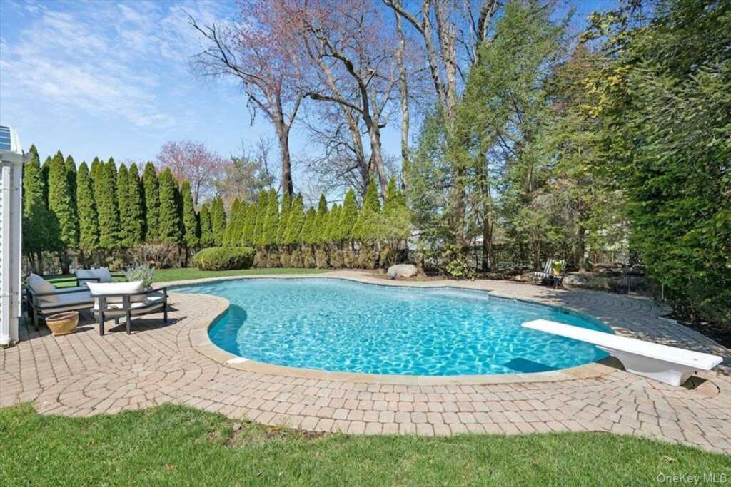 33 King Arthur Court, New City, NY 10956 - Photo 44 of 47