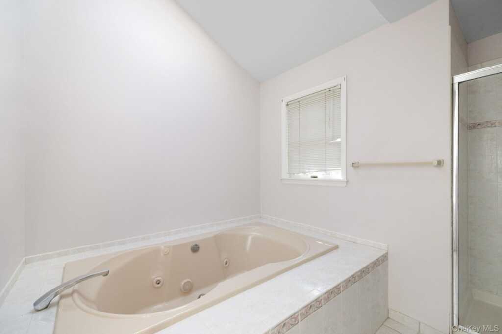 88 Highview Avenue, Nanuet, NY 10954 - Photo 24 of 37