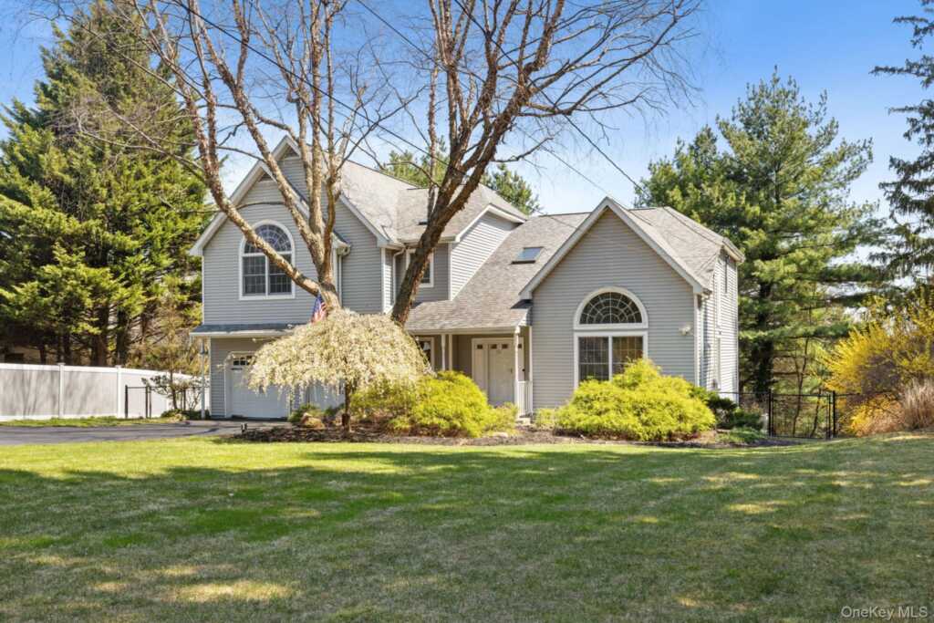 88 Highview Avenue, Nanuet, NY 10954 - Photo 5 of 37