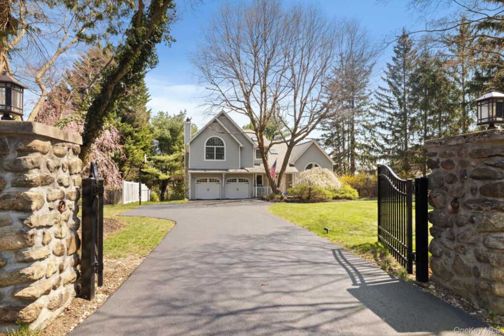 88 Highview Avenue, Nanuet, NY 10954 - Photo 7 of 37