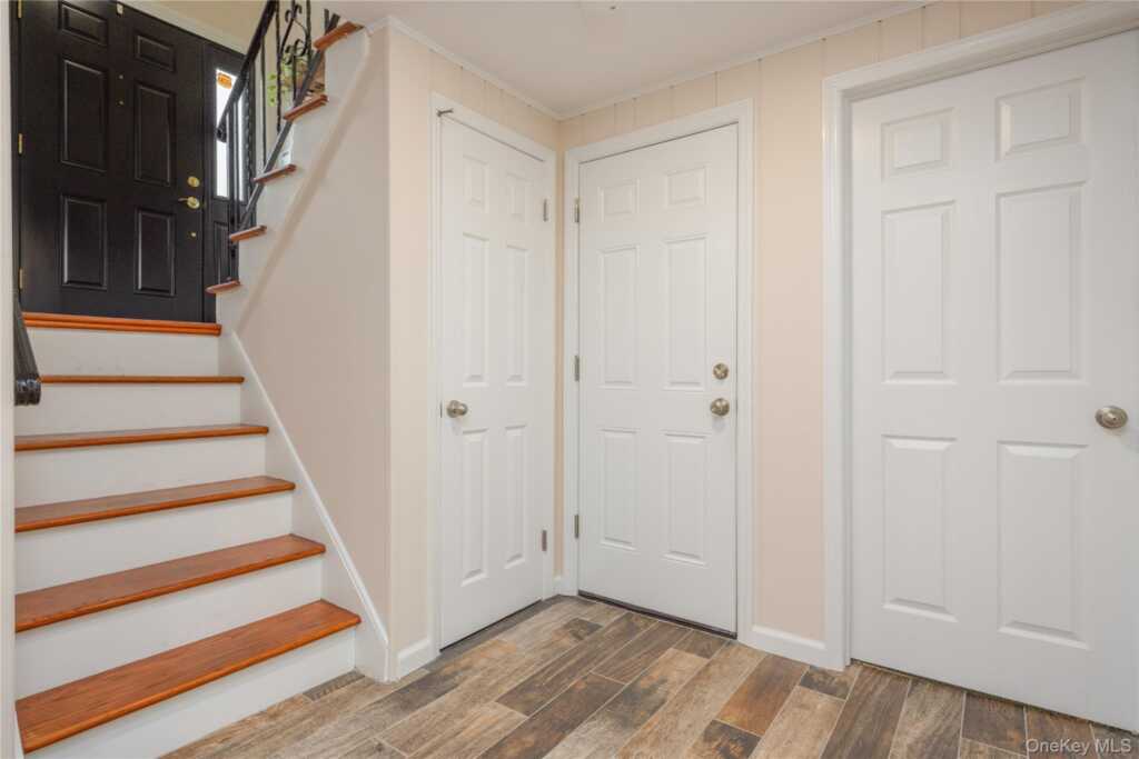 45 Woodglen Drive, New City, NY 10956 - Photo 26 of 43