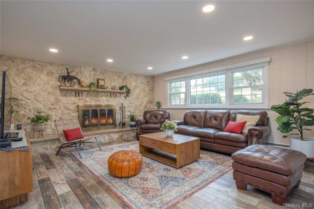 45 Woodglen Drive, New City, NY 10956 - Photo 27 of 43