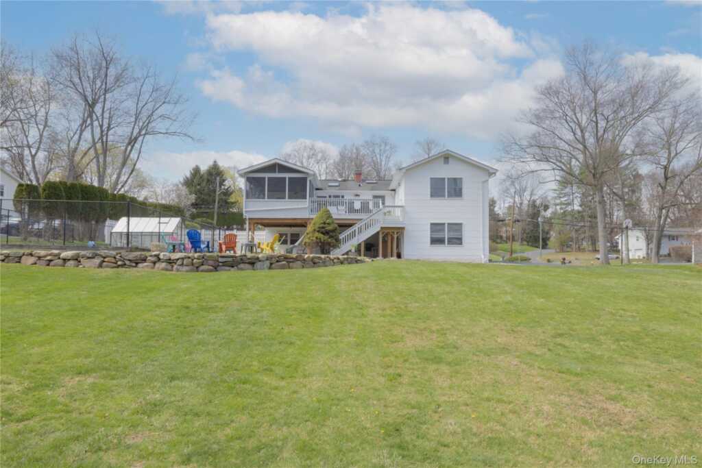 45 Woodglen Drive, New City, NY 10956 - Photo 37 of 43