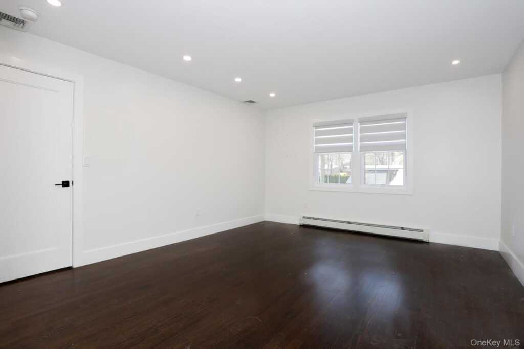 10 Millbury Street, Suffern, NY 10901 - Photo 22 of 40