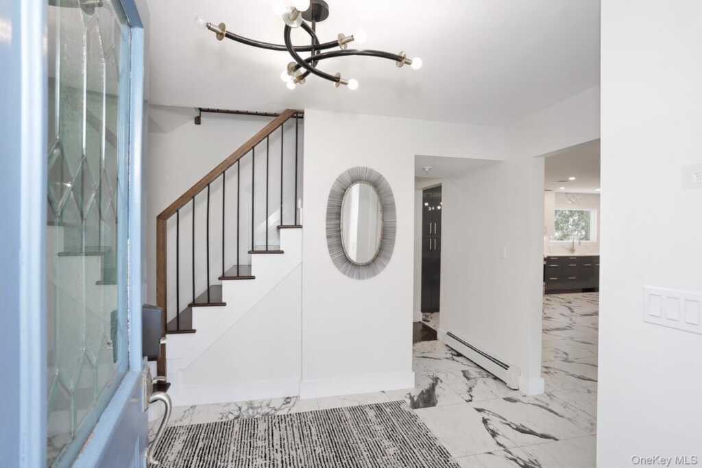 10 Millbury Street, Suffern, NY 10901 - Photo 3 of 40