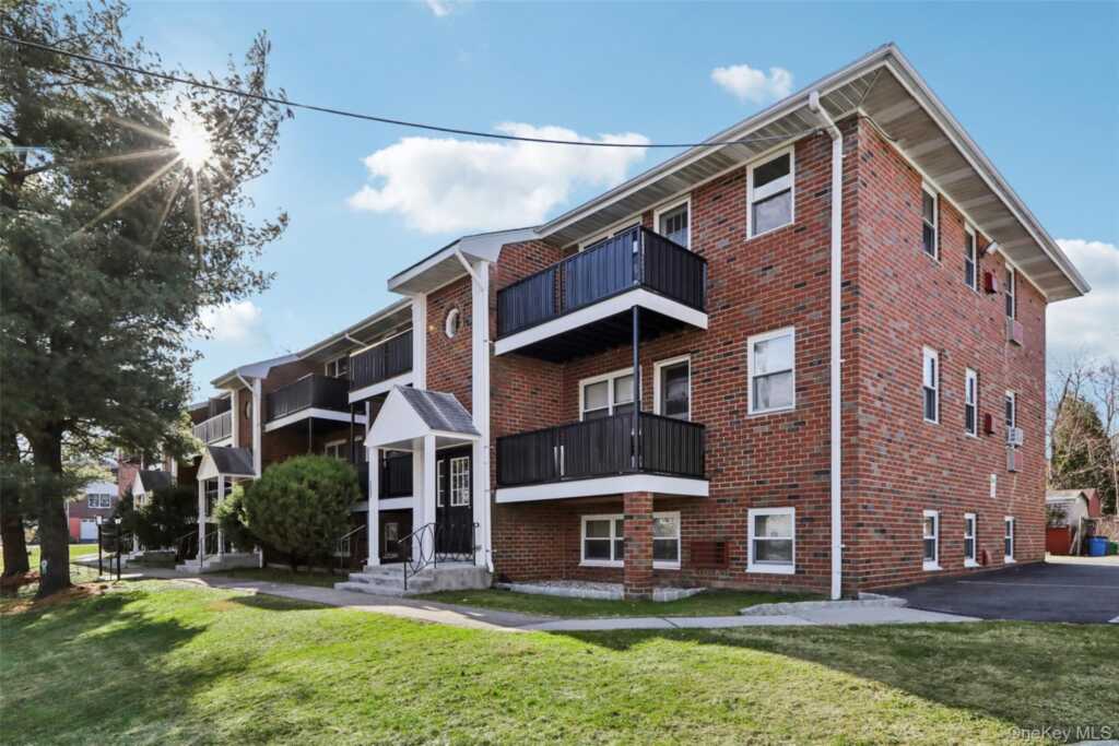 16 Francis Avenue, Unit #8C, Nyack, NY 10960