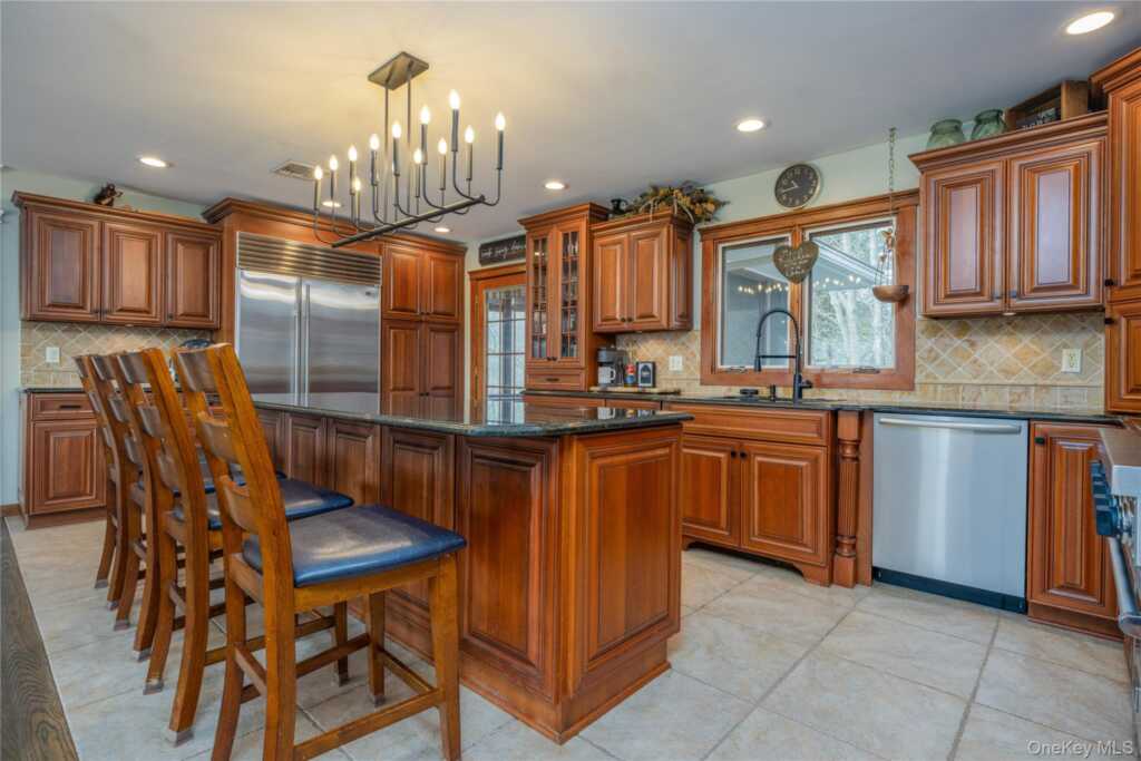 2 Emily Lane, Stony Point, NY 10980 - Photo 5 of 31