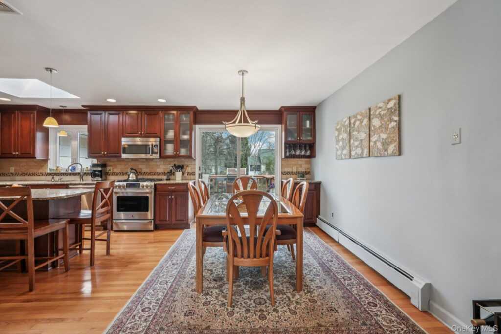 23 Will Rogers Lane, Nanuet, NY 10954 - Photo 10 of 47