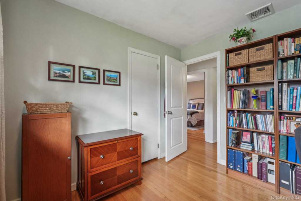 23 Will Rogers Lane, Nanuet, NY 10954 - Photo 18 of 47