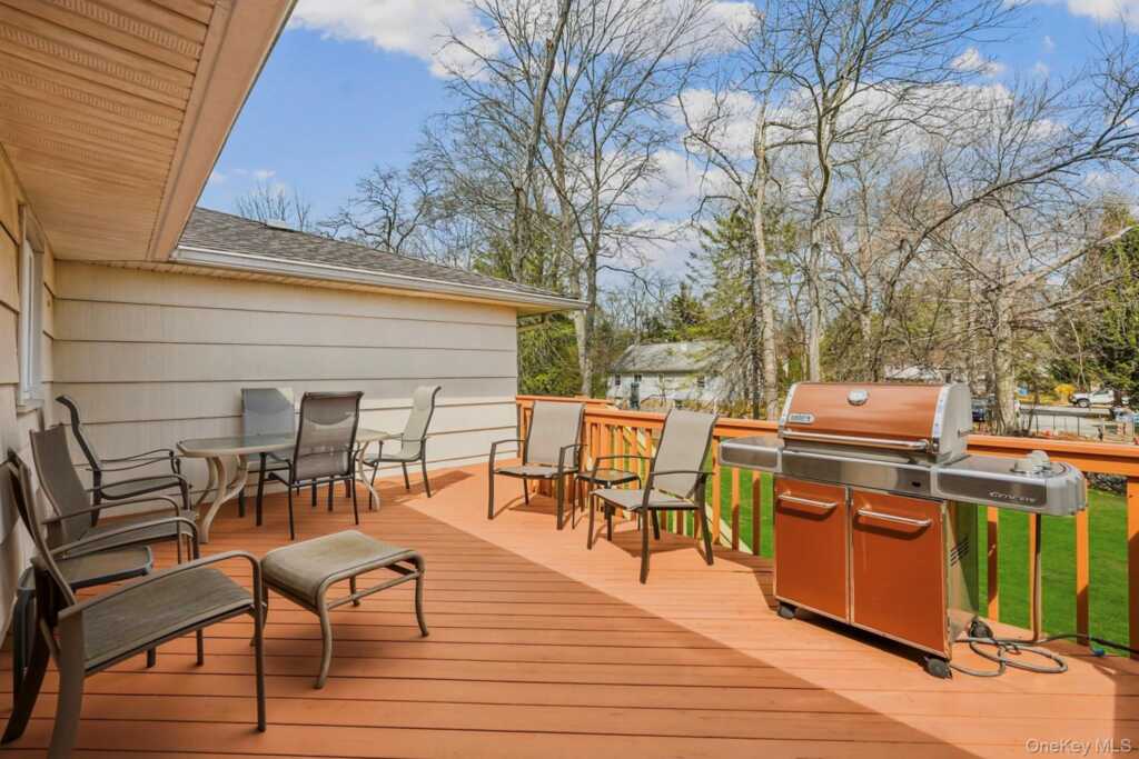 23 Will Rogers Lane, Nanuet, NY 10954 - Photo 38 of 47