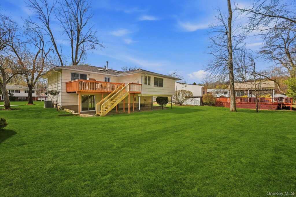 23 Will Rogers Lane, Nanuet, NY 10954 - Photo 41 of 47