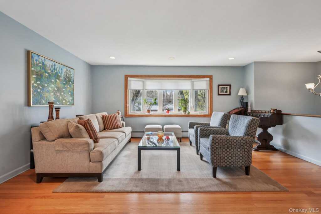 23 Will Rogers Lane, Nanuet, NY 10954 - Photo 5 of 47