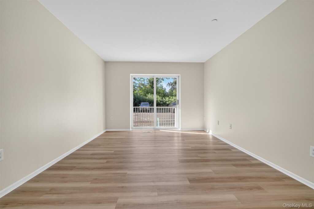 10-12 Chestnut Street, Unit #A105, Suffern, NY 10901 - Photo 12 of 35