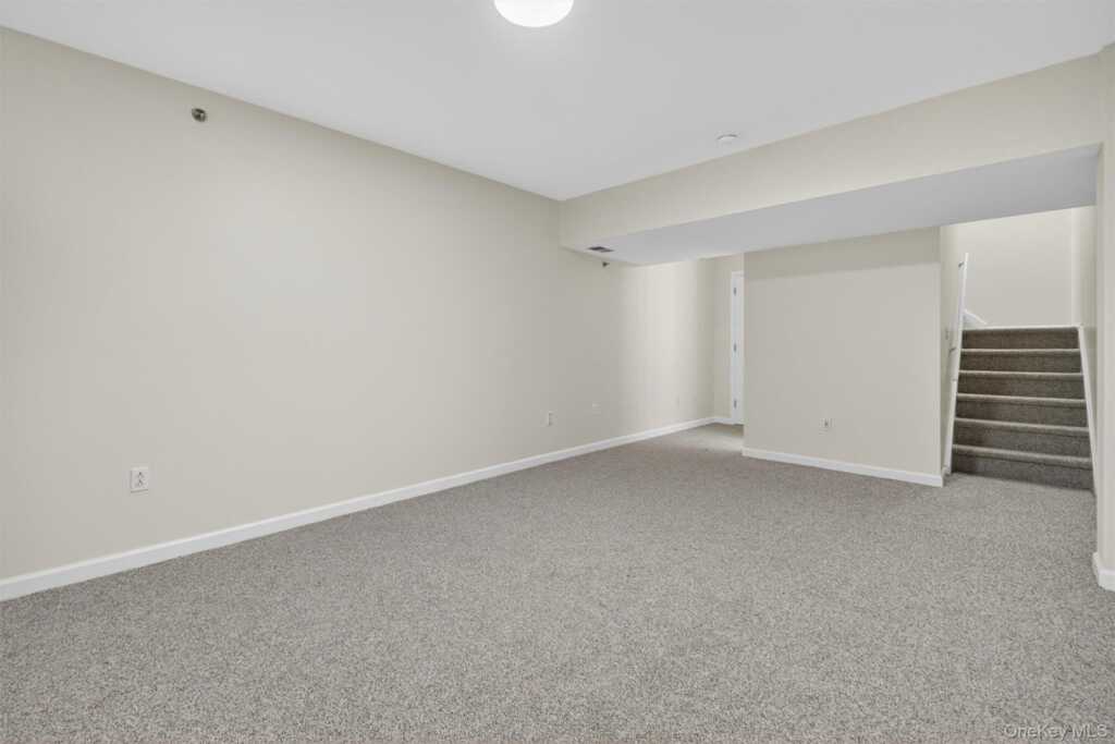 10-12 Chestnut Street, Unit #A105, Suffern, NY 10901 - Photo 24 of 35