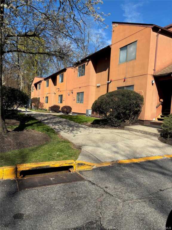 401 Town Hill Road, Unit #1-D, Nanuet, NY 10954 - Photo 15 of 15