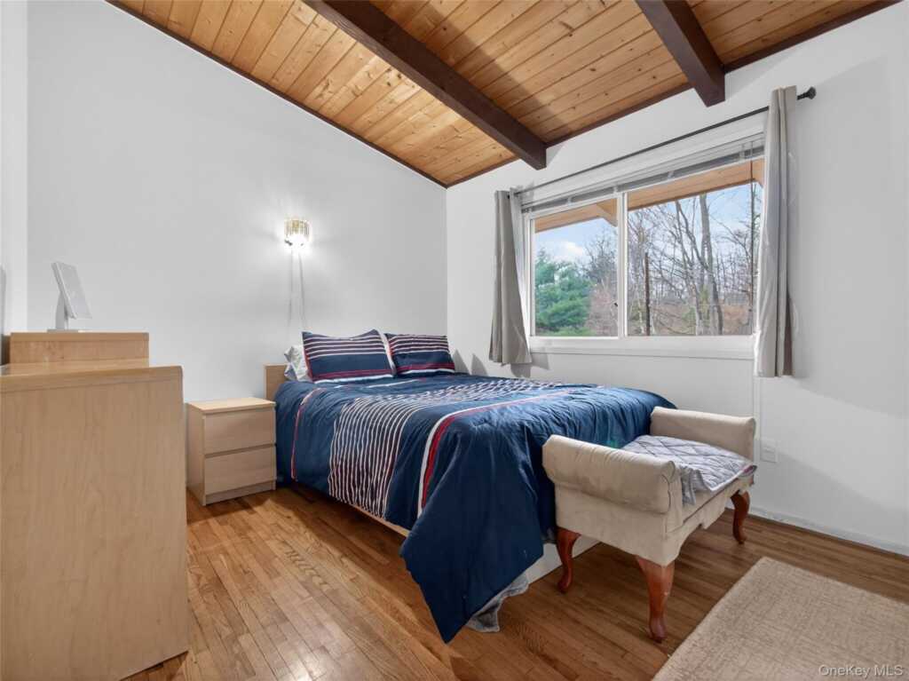 810 Haverstraw Road, Suffern, NY 10901 - Photo 20 of 49