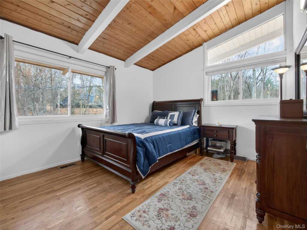 810 Haverstraw Road, Suffern, NY 10901 - Photo 22 of 49