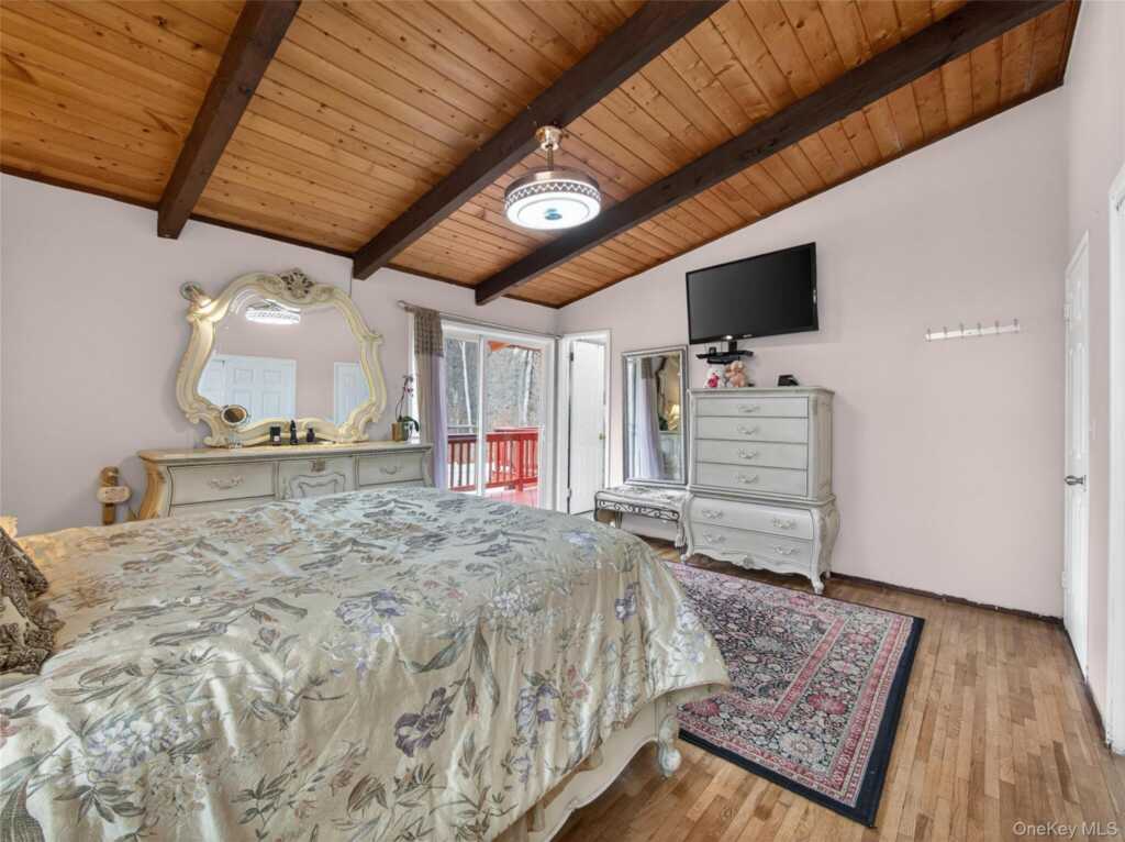 810 Haverstraw Road, Suffern, NY 10901 - Photo 26 of 49