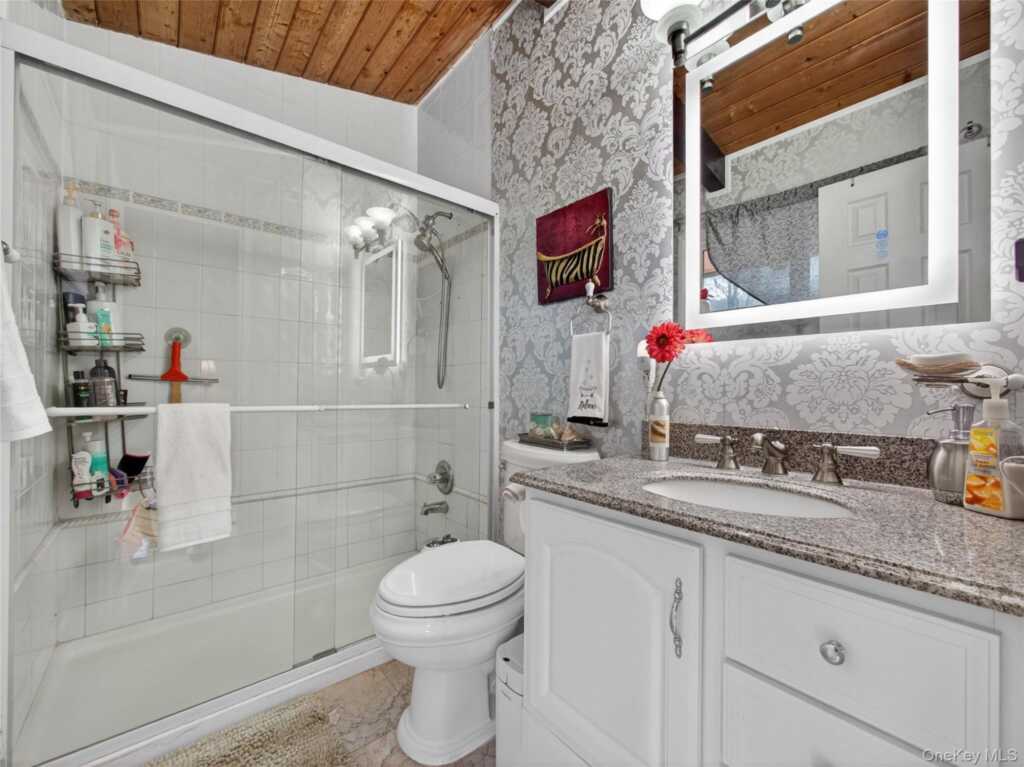 810 Haverstraw Road, Suffern, NY 10901 - Photo 28 of 49