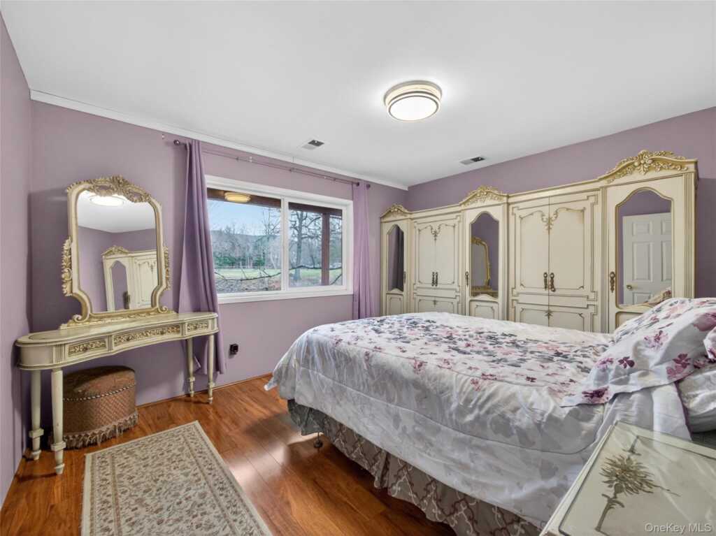 810 Haverstraw Road, Suffern, NY 10901 - Photo 29 of 49