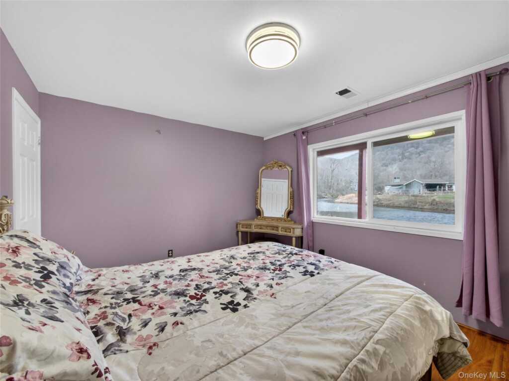 810 Haverstraw Road, Suffern, NY 10901 - Photo 30 of 49