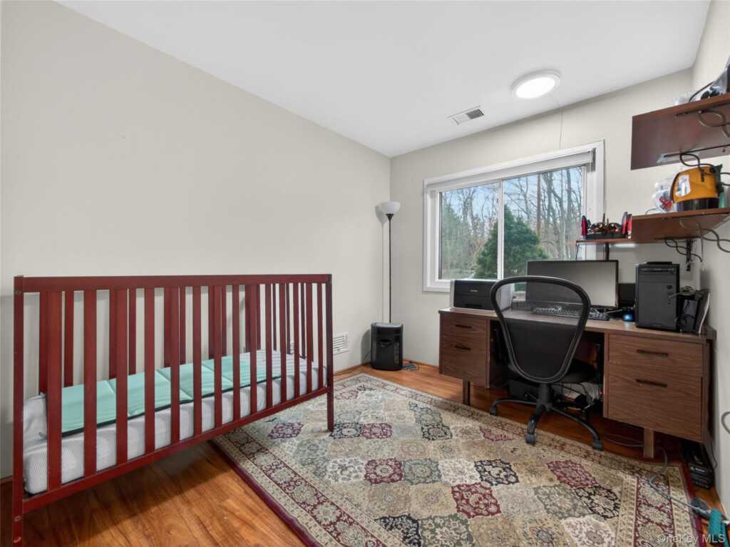 810 Haverstraw Road, Suffern, NY 10901 - Photo 31 of 49