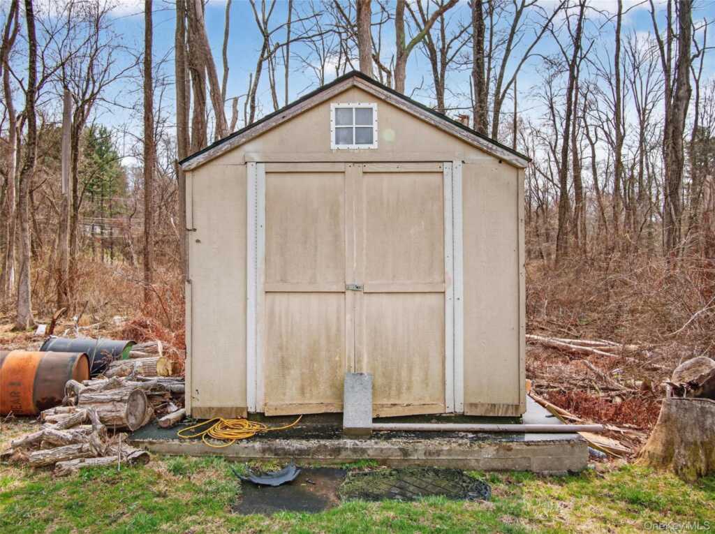 810 Haverstraw Road, Suffern, NY 10901 - Photo 41 of 49