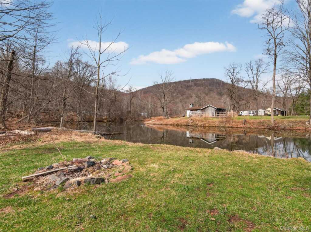 810 Haverstraw Road, Suffern, NY 10901 - Photo 42 of 49