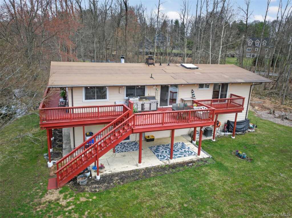 810 Haverstraw Road, Suffern, NY 10901 - Photo 44 of 49